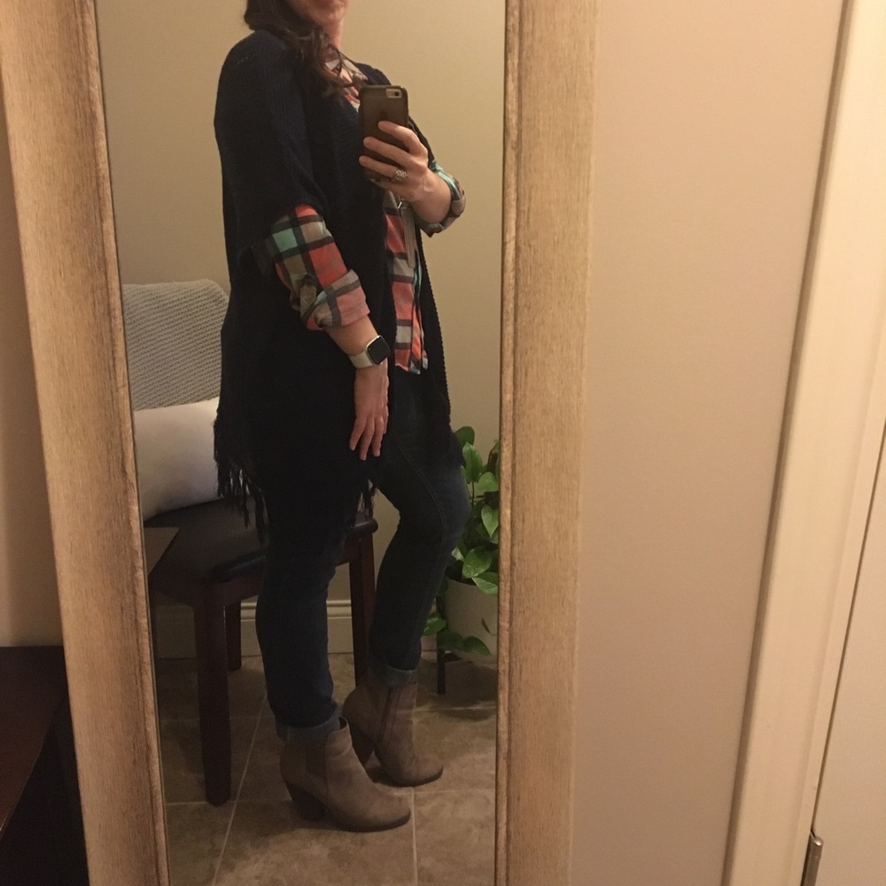 Vanity Kimono - Picture 2 of 10